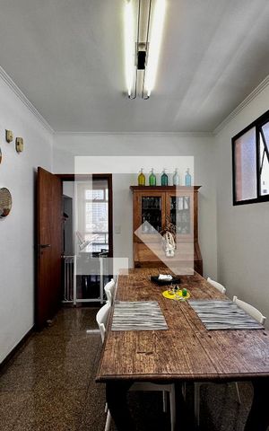 Apartamento à venda com 195m², 4 quartos e 4 vagas Apartamento à venda com 195m², 4 quartos e 4 vagasCopa