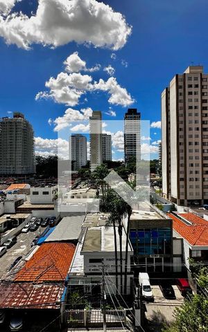 Apartamento à venda com 195m², 4 quartos e 4 vagas Apartamento à venda com 195m², 4 quartos e 4 vagasVista
