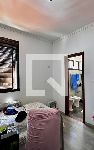 Apartamento à venda com 195m², 4 quartos e 4 vagas Apartamento à venda com 195m², 4 quartos e 4 vagasSuíte 3