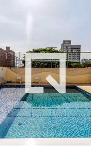 Apartamento à venda com 195m², 4 quartos e 4 vagas Apartamento à venda com 195m², 4 quartos e 4 vagasPiscina