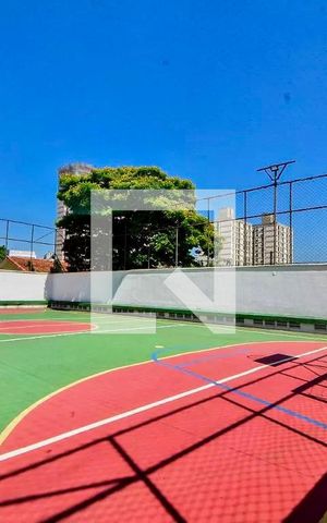 Apartamento à venda com 195m², 4 quartos e 4 vagas Apartamento à venda com 195m², 4 quartos e 4 vagasQuadra