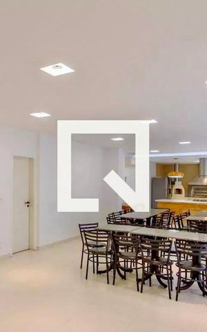 Apartamento à venda com 195m², 4 quartos e 4 vagas Apartamento à venda com 195m², 4 quartos e 4 vagasSalão de Festas