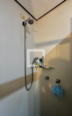 Apartamento à venda com 195m², 4 quartos e 4 vagas Apartamento à venda com 195m², 4 quartos e 4 vagasBanheiro Suíte 2