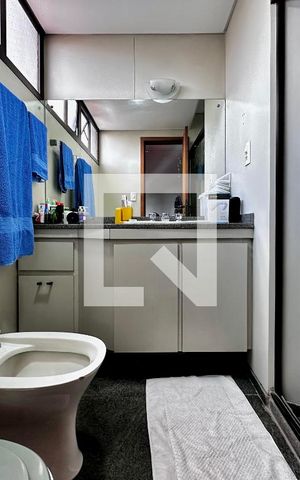 Apartamento à venda com 195m², 4 quartos e 4 vagas Apartamento à venda com 195m², 4 quartos e 4 vagasSuíte 3