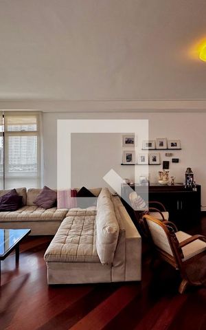 Apartamento à venda com 195m², 4 quartos e 4 vagas Apartamento à venda com 195m², 4 quartos e 4 vagasSala