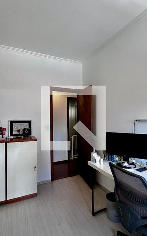 Apartamento à venda com 195m², 4 quartos e 4 vagas Apartamento à venda com 195m², 4 quartos e 4 vagasQuarto 4