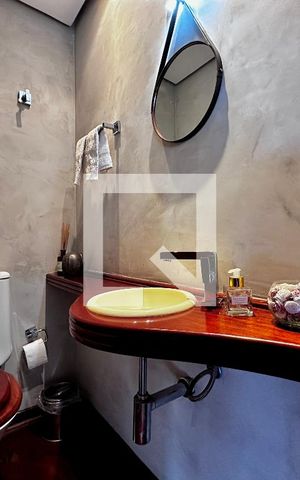 Apartamento à venda com 195m², 4 quartos e 4 vagas Apartamento à venda com 195m², 4 quartos e 4 vagasLava