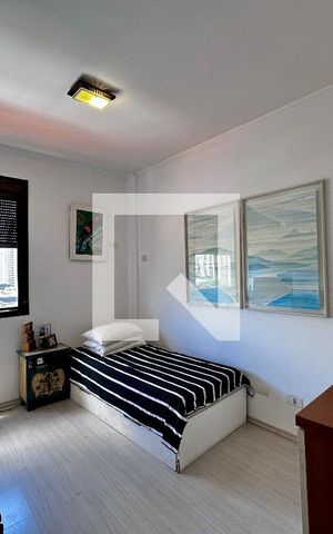 Apartamento à venda com 195m², 4 quartos e 4 vagas Apartamento à venda com 195m², 4 quartos e 4 vagasQuarto 4