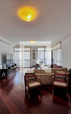 Apartamento à venda com 195m², 4 quartos e 4 vagas Apartamento à venda com 195m², 4 quartos e 4 vagasSala