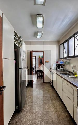 Apartamento à venda com 195m², 4 quartos e 4 vagas Apartamento à venda com 195m², 4 quartos e 4 vagasCozinha