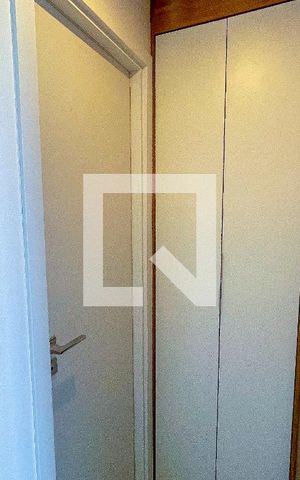 Apartamento para alugar com 66m², 2 quartos e 1 vaga Apartamento para alugar com 66m², 2 quartos e 1 vagaCloset da suíte