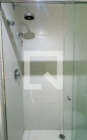 Apartamento para alugar com 66m², 2 quartos e 1 vaga Apartamento para alugar com 66m², 2 quartos e 1 vagaBanheiro da Suíte
