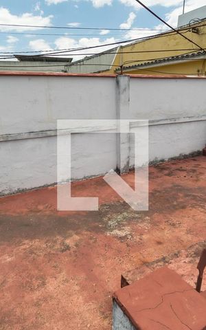 Casa à venda com 200m², 4 quartos e 3 vagas Casa à venda com 200m², 4 quartos e 3 vagasVaranda da Frente - Mini Terraço
