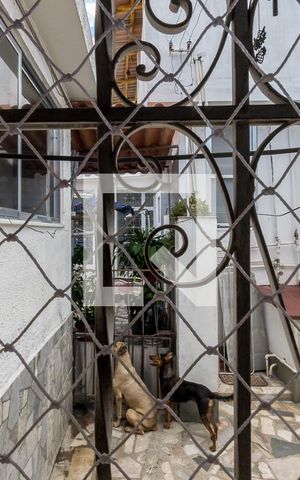 Casa à venda com 200m², 4 quartos e 3 vagas Casa à venda com 200m², 4 quartos e 3 vagasVista do Quarto 2 Suíte