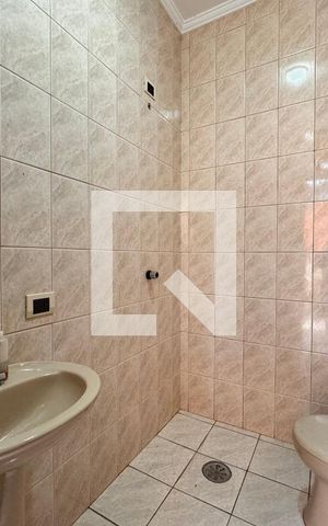 Casa à venda com 309m², 3 quartos e 4 vagasBanheiro 2