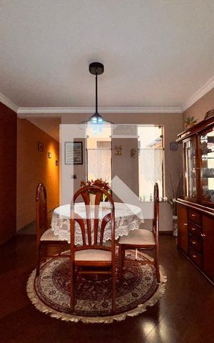 Casa à venda com 309m², 3 quartos e 4 vagasSala