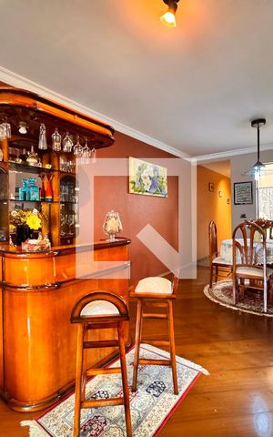 Casa à venda com 309m², 3 quartos e 4 vagasSala