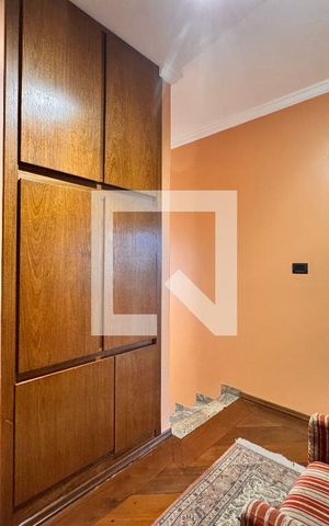 Casa à venda com 309m², 3 quartos e 4 vagasHall entre os quartos 