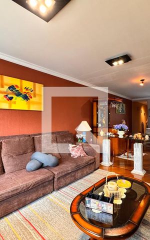 Casa à venda com 309m², 3 quartos e 4 vagasSala