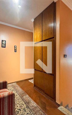 Casa à venda com 309m², 3 quartos e 4 vagasHall entre os quartos 