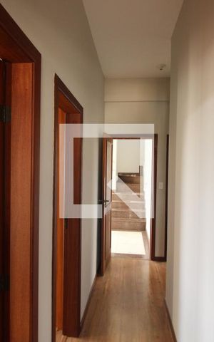 Apartamento à venda com 230m², 4 quartos e 3 vagasCorredor 