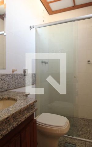 Apartamento à venda com 230m², 4 quartos e 3 vagasBanheiro 