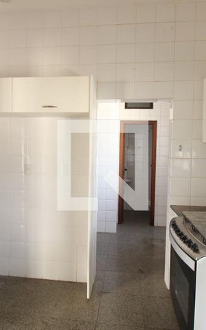 Apartamento à venda com 230m², 4 quartos e 3 vagasCozinha 
