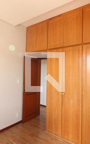 Apartamento à venda com 230m², 4 quartos e 3 vagasQuarto 