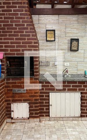 Casa de condomínio para alugar com 82m², 3 quartos e 2 vagas Casa de condomínio para alugar com 82m², 3 quartos e 2 vagasQuintal