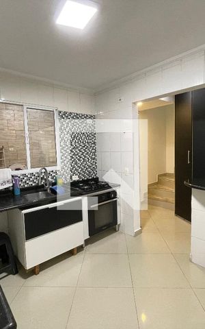 Casa de condomínio para alugar com 82m², 3 quartos e 2 vagas Casa de condomínio para alugar com 82m², 3 quartos e 2 vagasCozinha