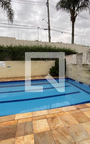 Casa de condomínio para alugar com 82m², 3 quartos e 2 vagas Casa de condomínio para alugar com 82m², 3 quartos e 2 vagasÁrea comum - Piscina