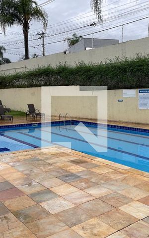 Casa de condomínio para alugar com 82m², 3 quartos e 2 vagas Casa de condomínio para alugar com 82m², 3 quartos e 2 vagasÁrea comum - Piscina