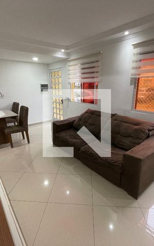 Casa de condomínio para alugar com 82m², 3 quartos e 2 vagas Casa de condomínio para alugar com 82m², 3 quartos e 2 vagasSala