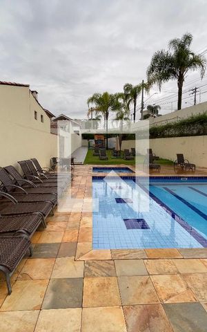 Casa de condomínio para alugar com 82m², 3 quartos e 2 vagas Casa de condomínio para alugar com 82m², 3 quartos e 2 vagasÁrea comum - Piscina