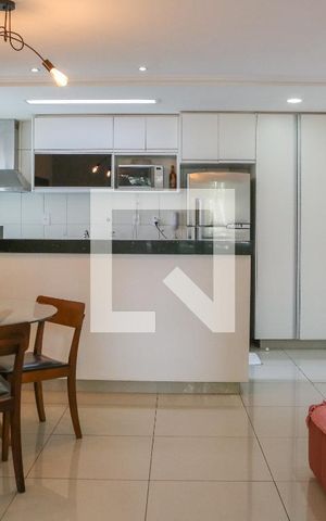 Apartamento à venda com 70m², 3 quartos e 1 vaga Apartamento à venda com 70m², 3 quartos e 1 vagaSala