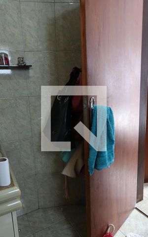 Casa à venda com 242m², 2 quartos e 4 vagasBanheiro da Suíte