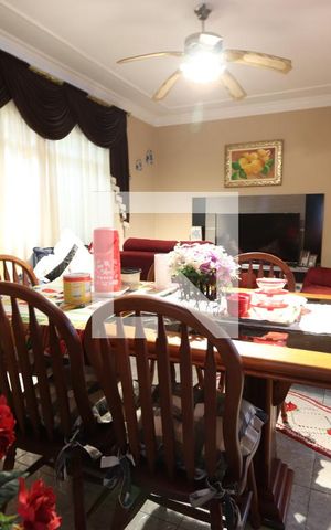 Casa à venda com 242m², 2 quartos e 4 vagasSala de Jantar