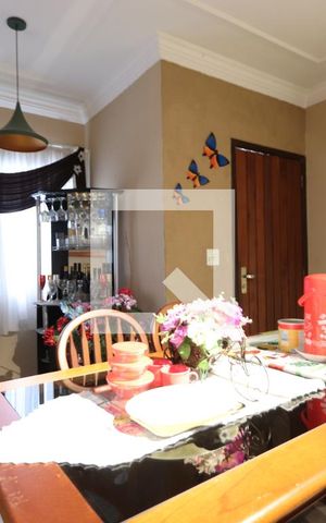 Casa à venda com 242m², 2 quartos e 4 vagasSala de Jantar