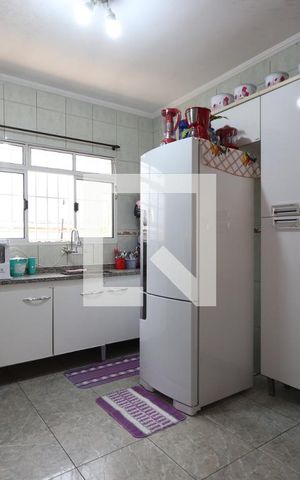 Casa à venda com 242m², 2 quartos e 4 vagasCozinha