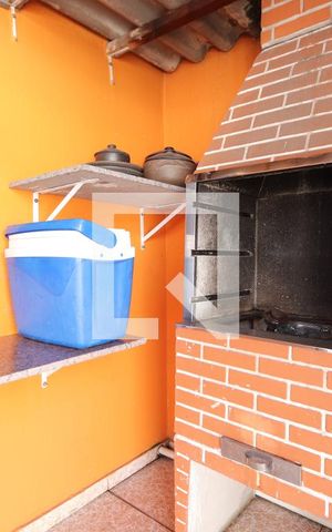 Casa à venda com 242m², 2 quartos e 4 vagasQuintal
