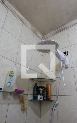 Casa à venda com 242m², 2 quartos e 4 vagasBanheiro Social