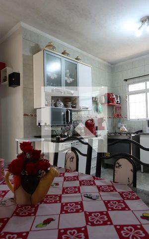 Casa à venda com 242m², 2 quartos e 4 vagasCozinha