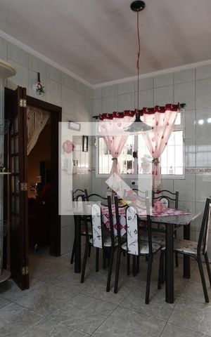 Casa à venda com 242m², 2 quartos e 4 vagasCozinha