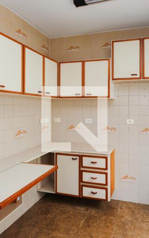 Casa para alugar com 200m², 4 quartos e 3 vagas Casa para alugar com 200m², 4 quartos e 3 vagasCozinha