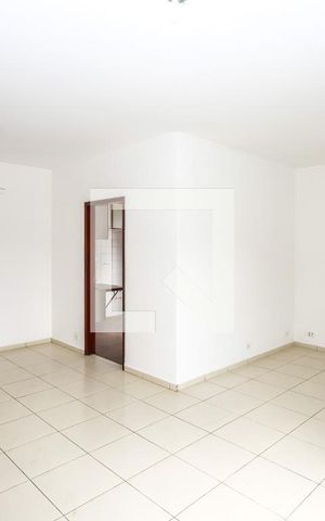 Casa para alugar com 200m², 4 quartos e 3 vagas Casa para alugar com 200m², 4 quartos e 3 vagasSala