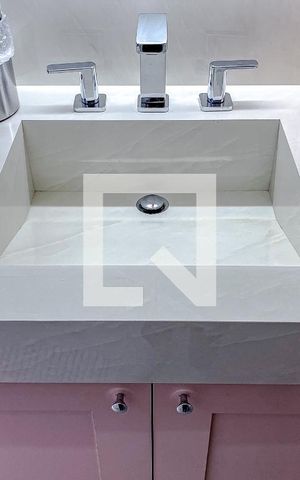 Apartamento à venda com 265m², 3 quartos e 2 vagasBanheiro da Suíte 1