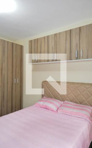 Casa para alugar com 73m², 1 quarto e 2 vagasQuarto 