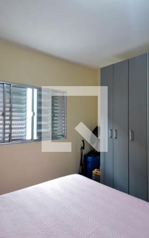 Casa para alugar com 73m², 1 quarto e 2 vagasQuarto 