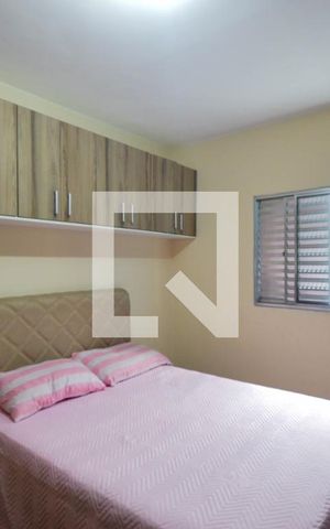 Casa para alugar com 73m², 1 quarto e 2 vagasQuarto 
