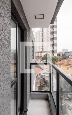 Apartamento à venda com 39m², 2 quartos e sem vaga Apartamento à venda com 39m², 2 quartos e sem vagaVaranda